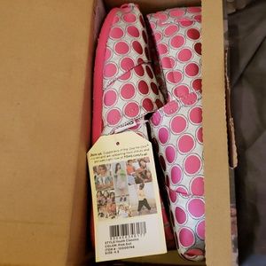 New Toms youth 4.5 equal to women's 6 or 6.5